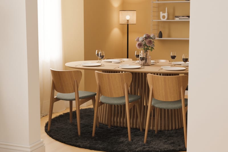 Peyra Spisebord 200 cm Ovalt Eik - Natur - Spisebord & kjøkkenbord