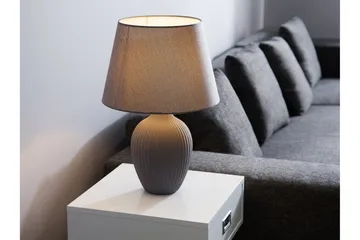 Fergus Bordlampe 33 cm - Grå - Belysning - Innendørsbelysning & Lamper - Bordlampe