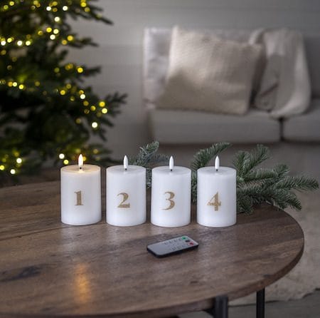 Flamme Advent LED-kubbelys 4-pakning 7,5 cm - hvit med gullsifre - Belysning - Innendørsbelysning & Lamper - Dekorasjonsbelysning