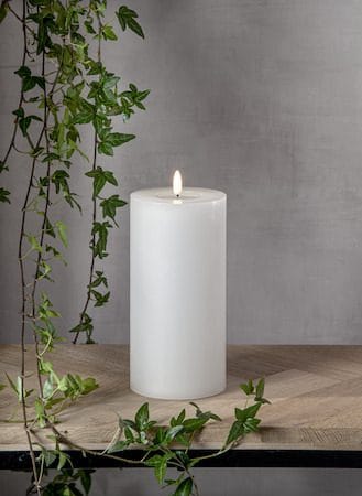 Flamme Flow Big LED-kubbelys 22,5 cm - hvit - Belysning - Innendørsbelysning & Lamper - Dekorasjonsbelysning
