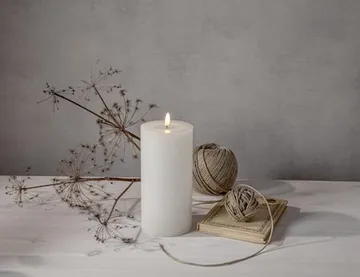 Flamme Flow Big LED-kubbelys 22,5 cm - hvit - Belysning - Innendørsbelysning & Lamper - Dekorasjonsbelysning