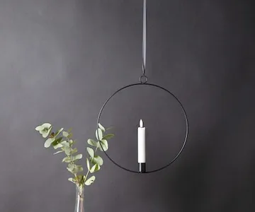 Flamme Ring innendørsdekorasjon 28,5 cm - svart og hvit - Belysning - Innendørsbelysning & Lamper - Dekorasjonsbelysning