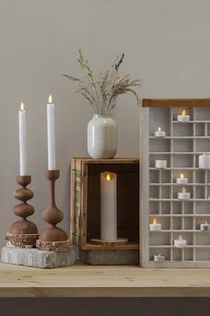 Flamme Rustic LED-antikklys, 2-pakning, 25 cm - hvit - Belysning - Innendørsbelysning & Lamper - Dekorasjonsbelysning