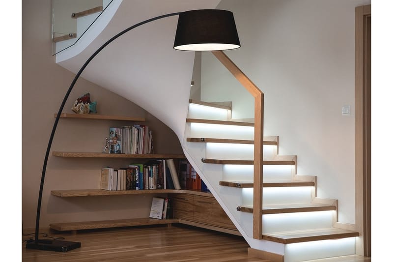 Benue Gulvlampe 188 cm - Svart - Belysning - Innendørsbelysning & Lamper - Gulvlampe