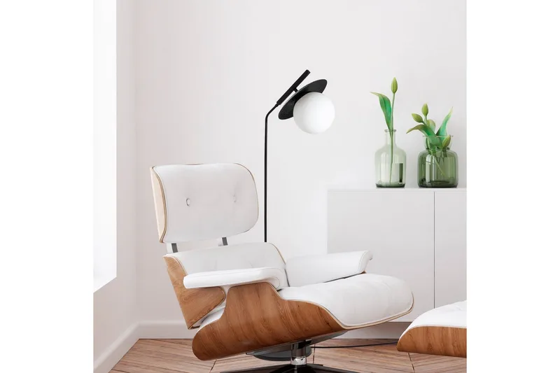 Gulvlampe Cartin Svart - Svart - Belysning - Innendørsbelysning & Lamper - Soveromslampe