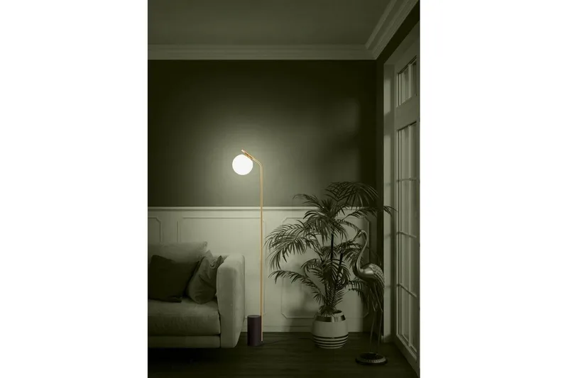 Gulvlampe Eglo Betulia Svart/Messing Opalhvit - Belysning - Innendørsbelysning & Lamper - Soveromslampe