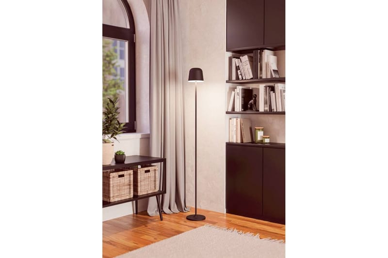 Gulvlampe Eglo Mannera-L Svart/Stål - Svart/Stål - Belysning - Innendørsbelysning & Lamper - Soveromslampe