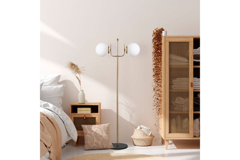 Gulvlampe Gevir Gull - Gull - Belysning - Innendørsbelysning & Lamper - Soveromslampe