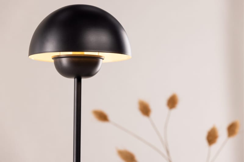 Lyckorna gulvlampe 120 cm - Svart - Belysning - Innendørsbelysning & Lamper - Gulvlampe - Toarmet gulvlampe