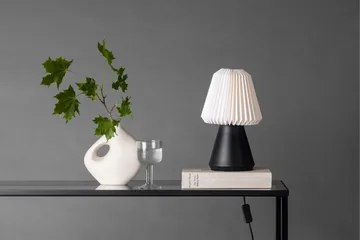 Fjällen Bordlampe - Svart - Belysning - Innendørsbelysning & Lamper - Vinduslampe - Vinduslampe på fot