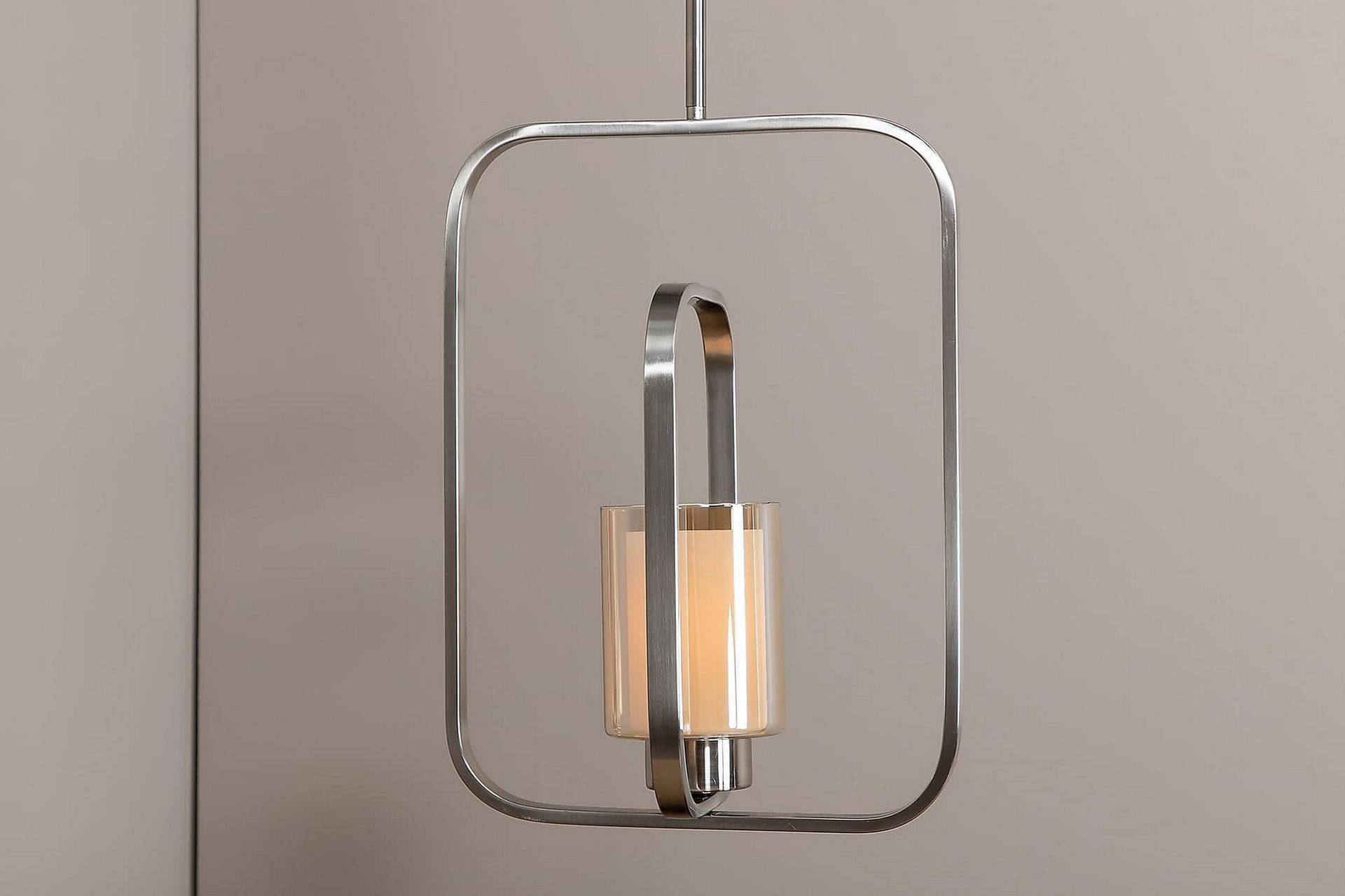 Aludra Pendellampe Dimbar LED Stor - Sølv - Belysning - Innendørsbelysning & Lamper - Taklampe - Pendellamper & Hengelamper