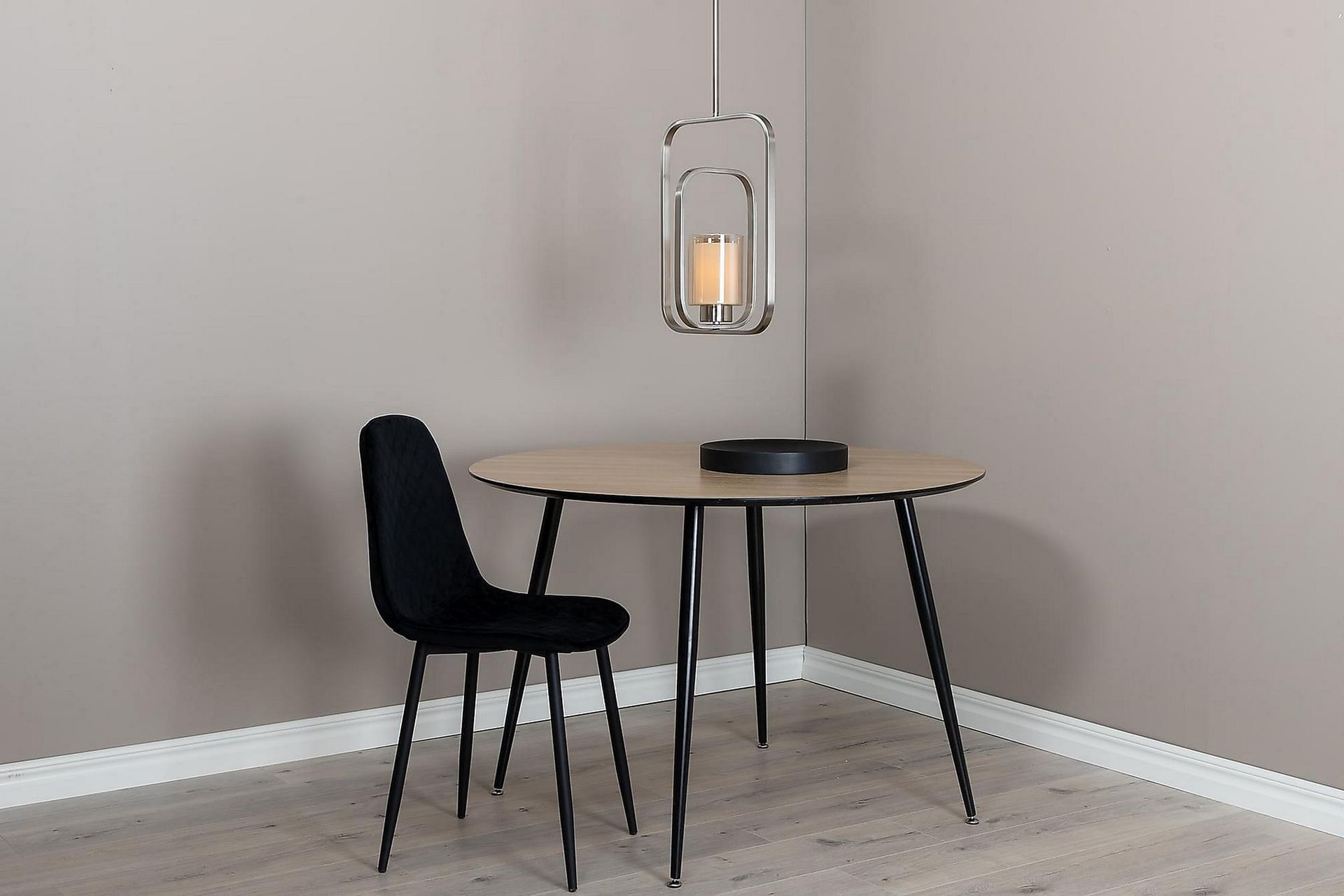 Aludra Pendellampe Dimbar LED Stor - Sølv - Belysning - Innendørsbelysning & Lamper - Taklampe - Pendellamper & Hengelamper