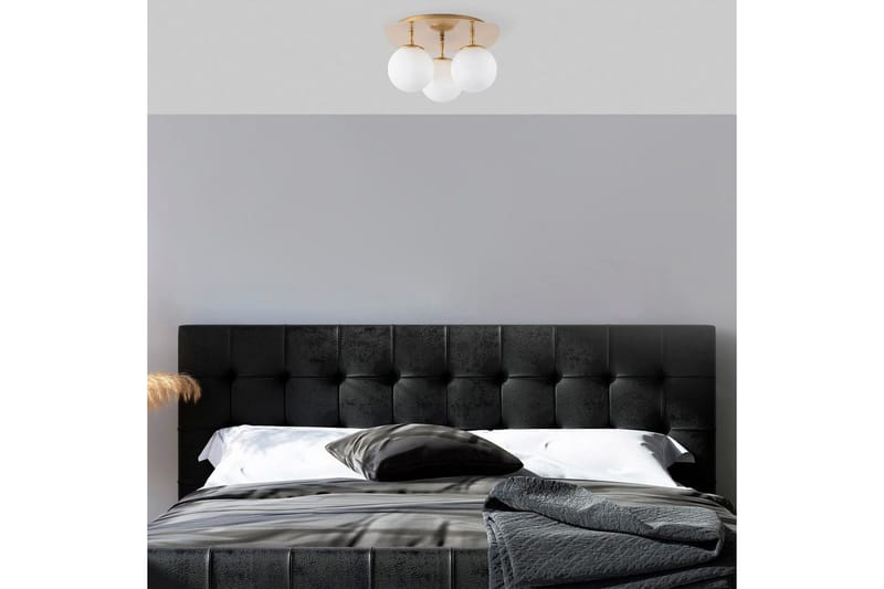 Taklampe Brønn Trippel Gull - Gull - Belysning - Innendørsbelysning & Lamper - Taklampe - Plafondlampe