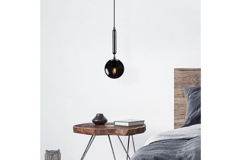 Taklampe Darna Svart - Svart - Belysning - Innendørsbelysning & Lamper - Taklampe - Pendellamper & Hengelamper