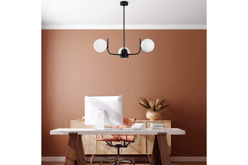 Taklampe Gevir Svart - Svart - Belysning - Innendørsbelysning & Lamper - Taklampe - Pendellamper & Hengelamper