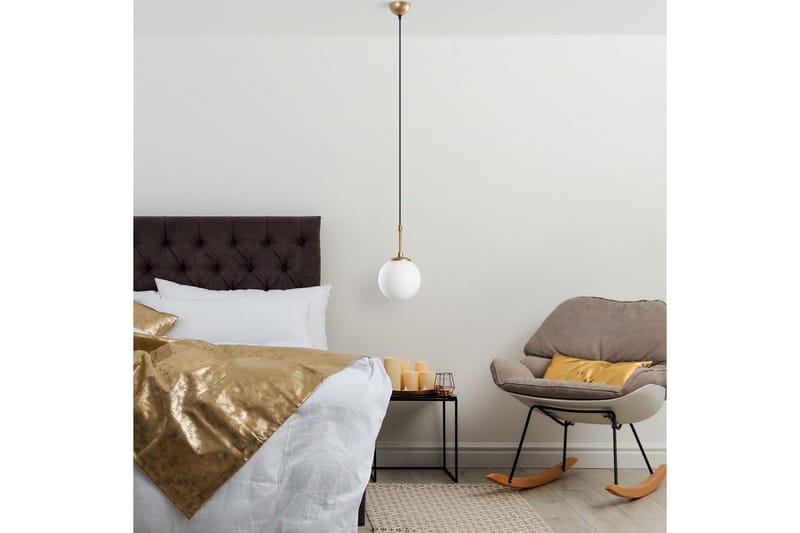 Taklampe Ulwen Gull - Gull - Belysning - Innendørsbelysning & Lamper - Taklampe - Pendellamper & Hengelamper