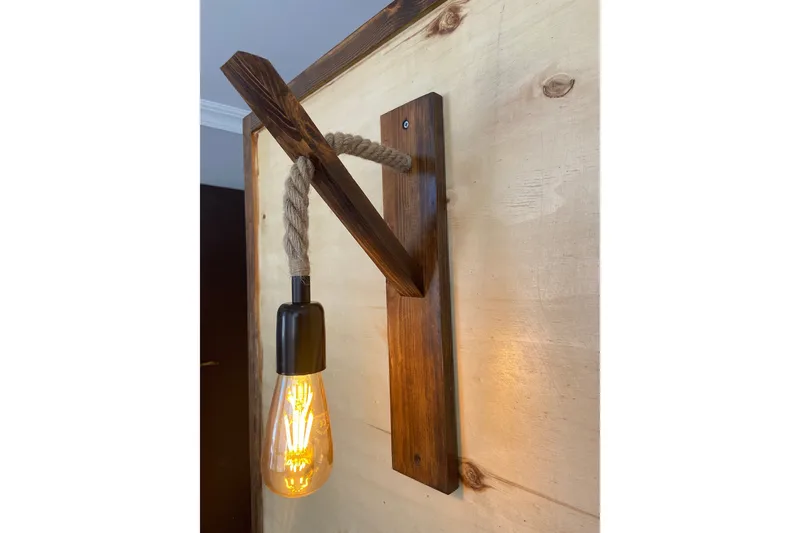 All Design Vegglampe, Valnøtt