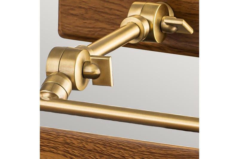 Bildebelysning Elstead Lighting Winchfield 445x127x318 mm, Aldret Messing & Eike Effekt - 445x127x318 mm, Aldret Messing & Eike Effekt - Belysning - Innendørsbelysning & Lamper - Vegglampe