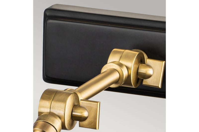 Bildebelysning Elstead Lighting Winchfield 445x127x318 mm, Aldret Messing & Matt Sort - 445x127x318 mm, Aldret Messing & Matt Sort - Belysning - Innendørsbelysning & Lamper - Vegglampe