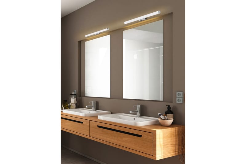 Stinton Vegglampe LED - Krom - Belysning - Innendørsbelysning & Lamper - Møbelbelysning & integrert belysning