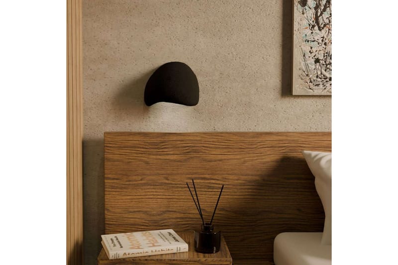 Velora Vegglampe med Arm - Svart - Belysning - Innendørsbelysning & Lamper - Vegglampe