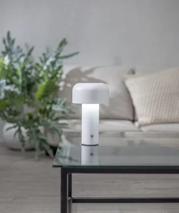 Bobby bordlampe 12,5 cm - hvit - Belysning - Innendørsbelysning & Lamper - Vinduslampe - Vinduslampe på fot