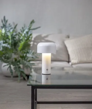 Bobby bordlampe 12,5 cm - hvit - Belysning - Innendørsbelysning & Lamper - Vinduslampe - Vinduslampe på fot