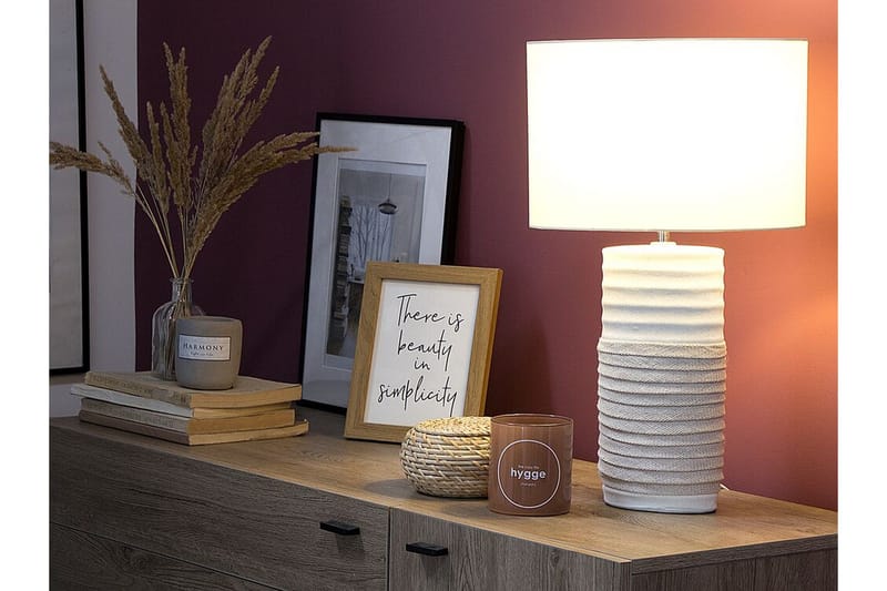 Navia Bordlampe 30 cm - Hvit - Belysning - Innendørsbelysning & Lamper - Vinduslampe - Vinduslampe på fot