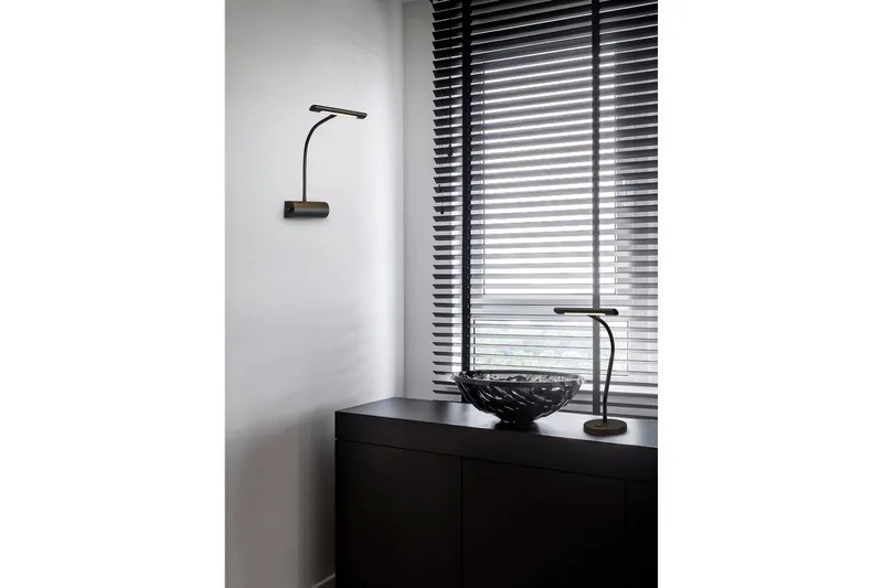 Curtis LED-Bordlampe Mattsvart - Belysning - Innendørsbelysning & Lamper - Vinduslampe - Vinduslampe hengende