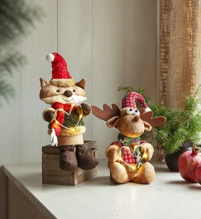 Joylight dekorasjonsfigur 12 cm - brun med røde, grønne og hvite detaljer - Belysning - Julebelysning - Øvrig julebelysning