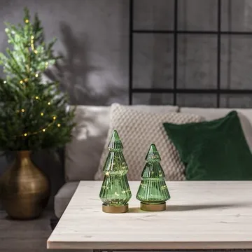 Verde juledekorasjon i glass 19,5 cm - transparent mørkegrønn med gullfarget sokkel - Belysning - Julebelysning - Øvrig julebelysning