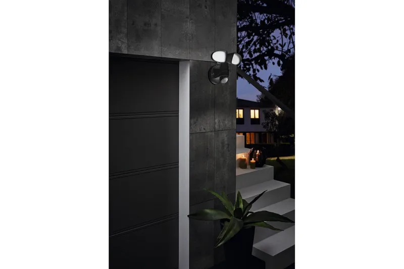 Veggstrålkaster Utendørs Eglo Pagino med Sensor og 2 Lamper - Svart - Belysning - Lyspærer & lyskilder - LED-belysning - LED-spotlight