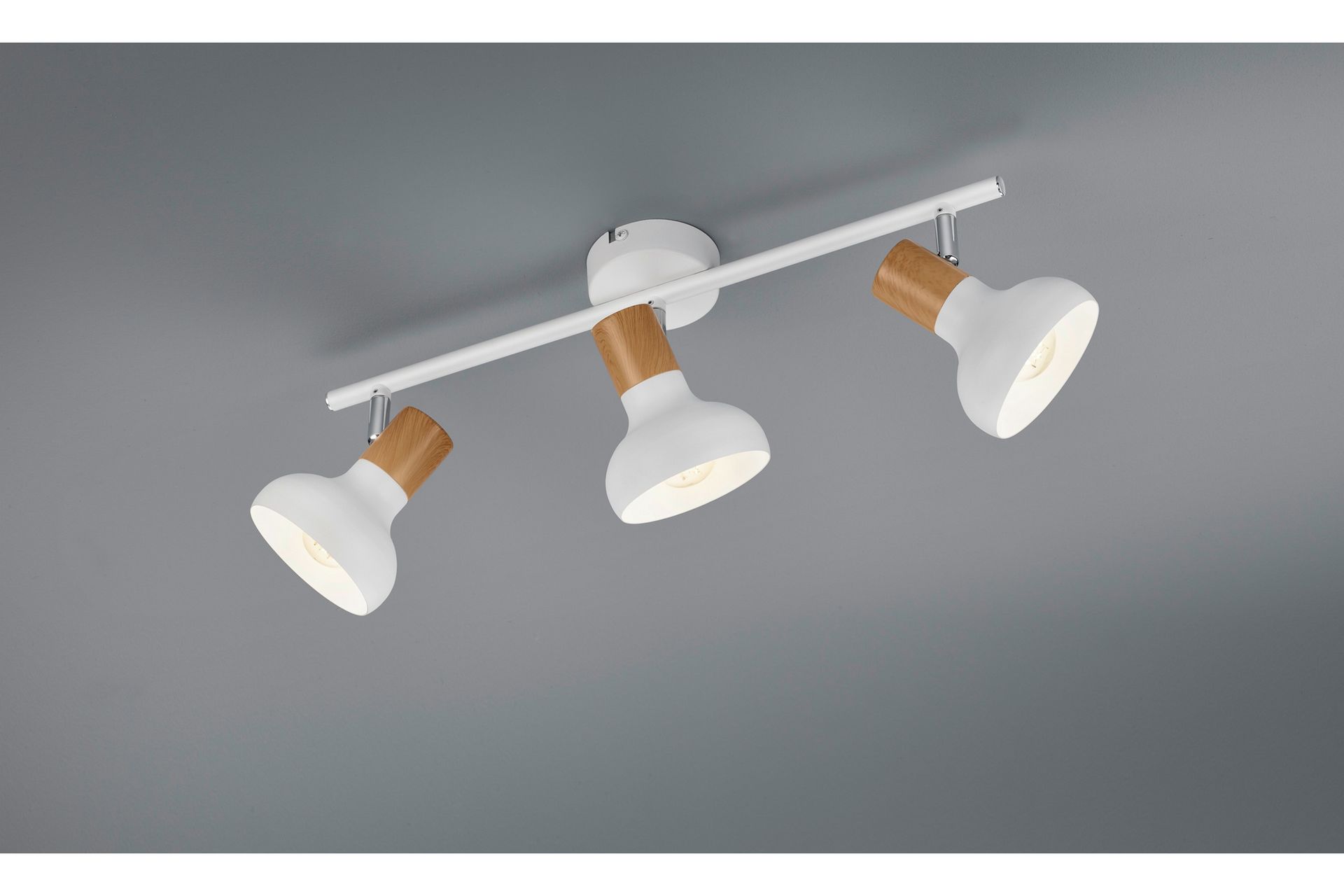 Trio Lighting Latika spotlight 3L E14 matt hvit/tre - Belysning - Lyspærer & lyskilder - Spotlights & downlights