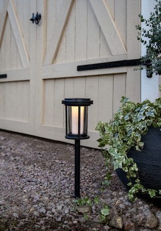 Alippa solcellepullert 44 cm - svart med røykfarget glass - Belysning - Utebelysning