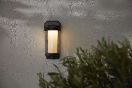 Alippa solcellevegglykt 8,5 cm - svart med røykfarget glass - Belysning - Utebelysning - Solcelle utelys & solcellelamper