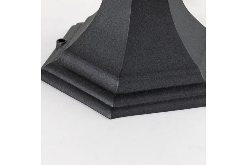 Bayview Elstead Lighting Utelampe - Belysning - Utebelysning - Stolpelykt & portlykt