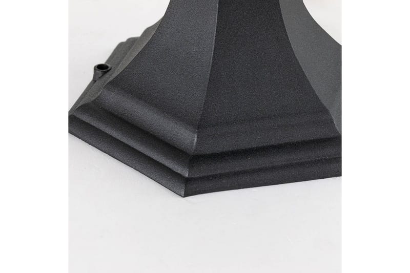 Bayview Elstead Lighting Utelampe - Belysning - Utebelysning - Stolpelykt & portlykt