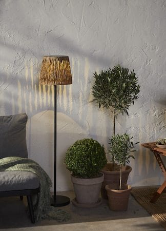 Cesta Solcellelampe 127 cm - brun og svart - Belysning - Utebelysning - Solcelle utelys & solcellelamper