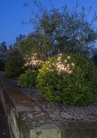 Firework Solar 2-pakning solcelledekorasjoner 60 cm - svart - Belysning - Utebelysning - Solcelle utelys & solcellelamper
