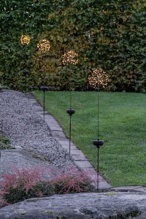 Firework Solar solcelledekorasjon 85 cm - svart - Belysning - Utebelysning - Solcelle utelys & solcellelamper