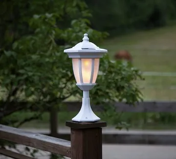Flame solcellelampe 63 cm - hvit - Belysning - Utebelysning - Solcelle utelys & solcellelamper