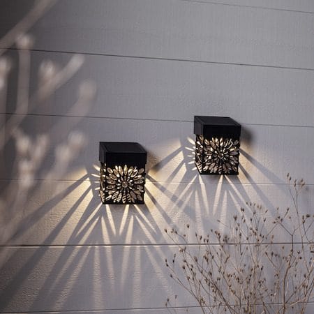 Izola Wall 2-pakning solcellevegglykt 7,5 cm - svart - Belysning - Utebelysning - Solcelle utelys & solcellelamper