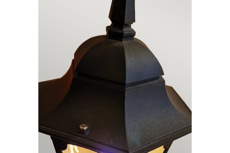 Sokkellykt Elstead Lighting Chapel - Belysning - Utebelysning - Stolpelykt & portlykt