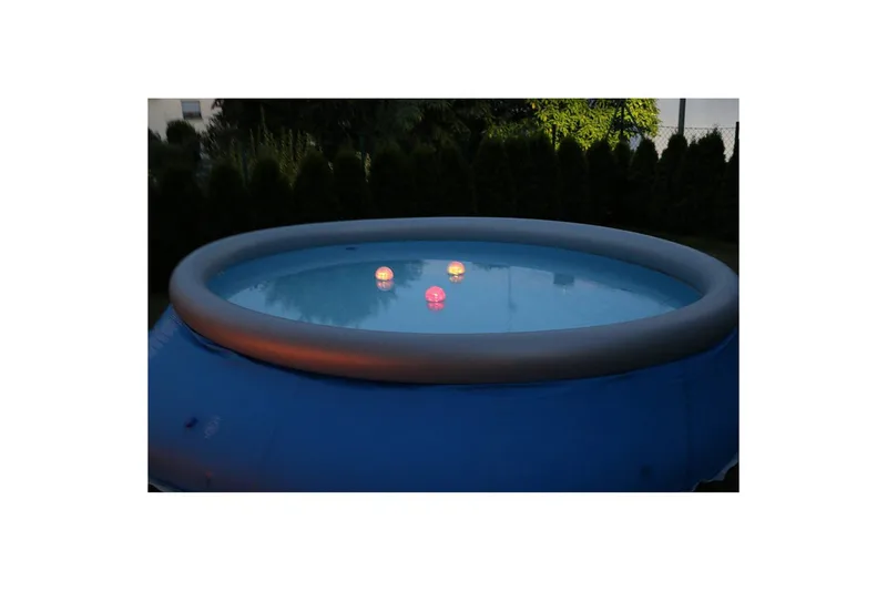 Solcellebelysning Planet Pool Kule Flytende RGB 3 stk - Belysning - Utebelysning - Solcelle utelys & solcellelamper