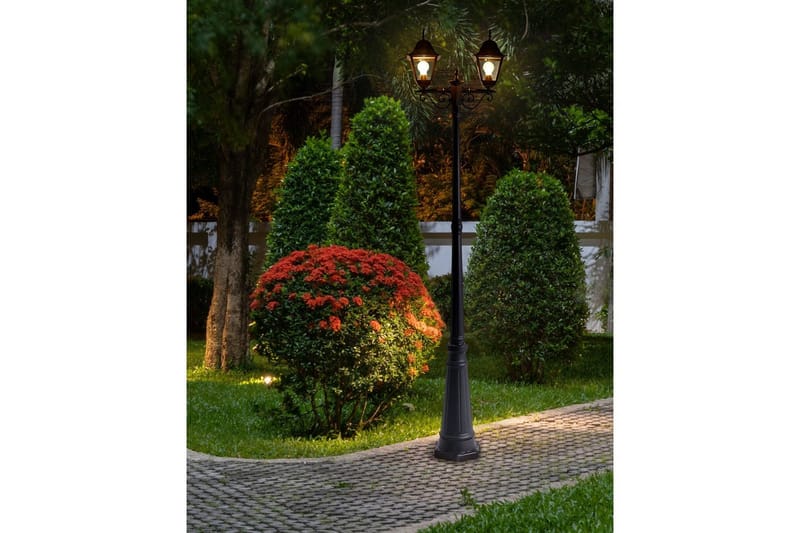 Sukri Lyktestolpe 222 cm - Svart - Belysning - Utebelysning - Stolpelykt & portlykt