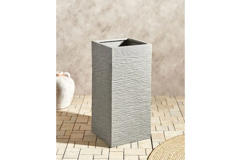 Trädgårdskruka Beliani Dion Grå, 33x33x70 cm Grey - Hage - Dyrking & hagearbeid - Dyrking - Blomsterpotter - Store blomsterkrukker