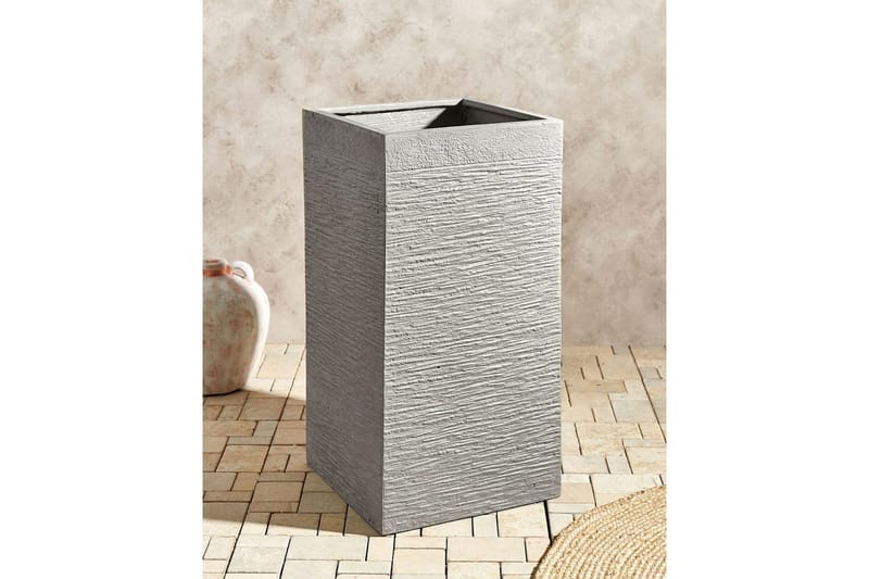 Trädgårdskruka Beliani Dion Grå, 40x40x77 cm Grey - Hage - Dyrking & hagearbeid - Dyrking - Blomsterpotter - Store blomsterkrukker
