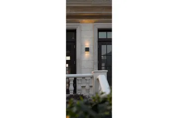 Achlyness Vegglampe LED - Hvit - Hage - Utemiljø - Entré - Entrébelysning
