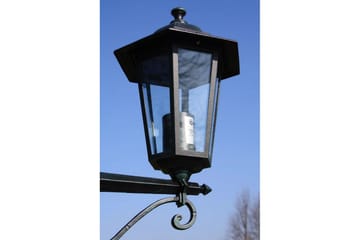 Preston Hage Lysstolpe 215 cm (mørk grønn) - Grønn - Hage - Utemiljø - Entré - Entrébelysning
