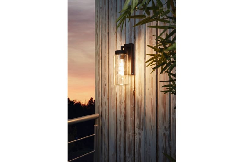 Vegglampe Utendørs Eglo Bovolone - Svart - Hage - Utemiljø - Entré - Entrébelysning